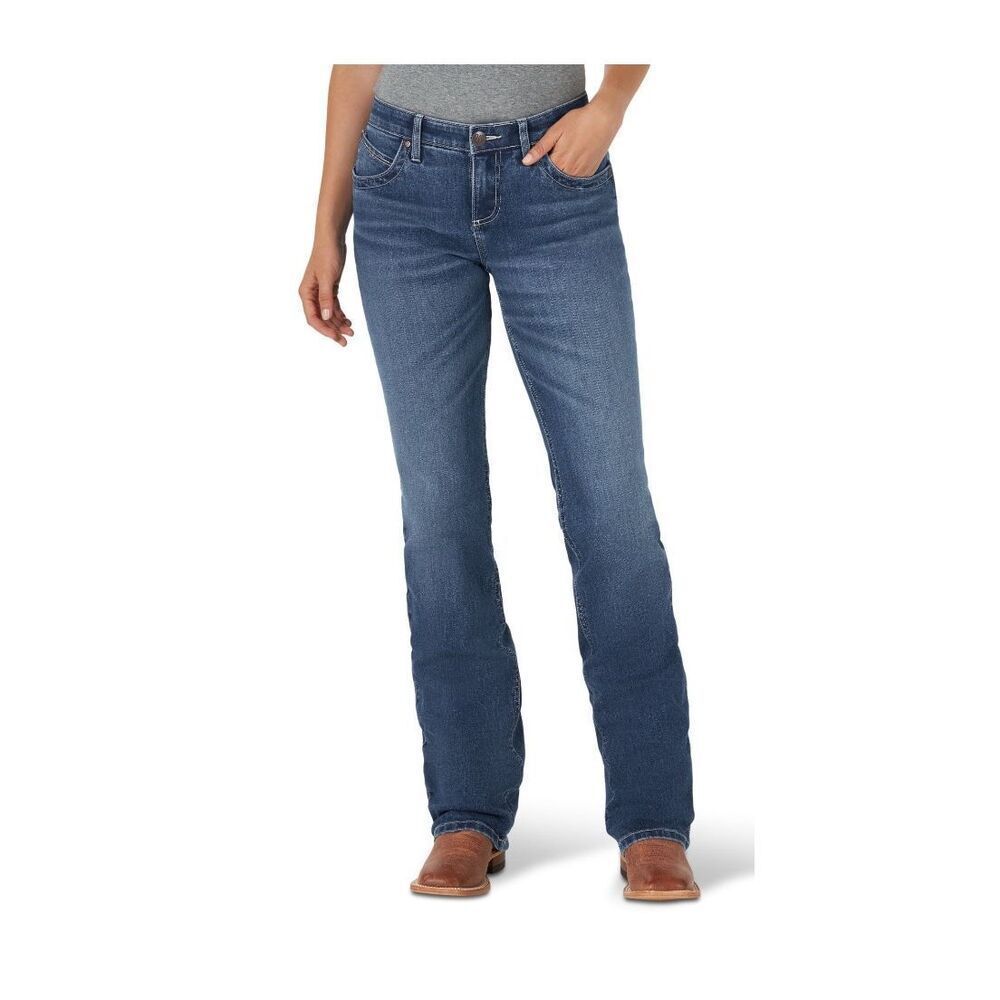 NWOT Wrangler Women's Medium Blue Ultimate Boot Cut Riding Jean Q-Baby Size 10